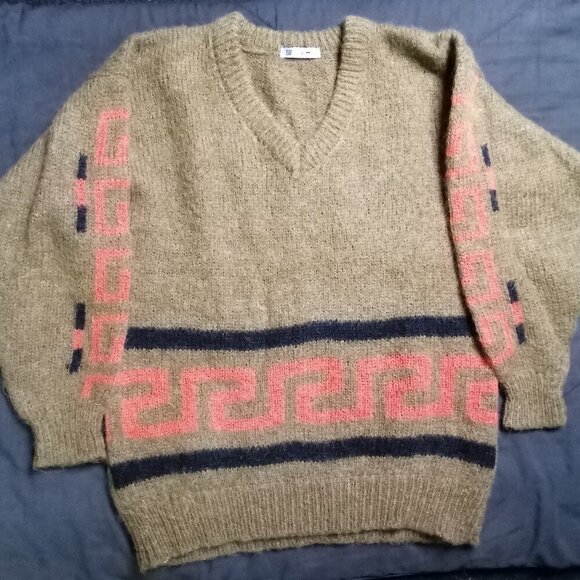 Vintage Japanese Geometric Pattern V-Neck Wool Sweater - Picture 1 of 5